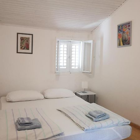 Tiny Room Пиран Экстерьер фото